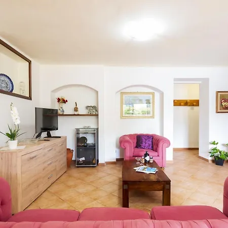Prázdninový dům Depandance In Deffenu 100 Mt Dalla *