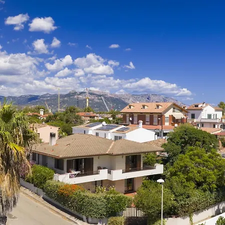 Dependance Via Deffenu A 100 Metri Dalla 펜션 *