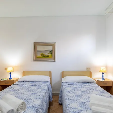 펜션 Dependance Via Deffenu A 100 Metri Dalla 아르바탁스