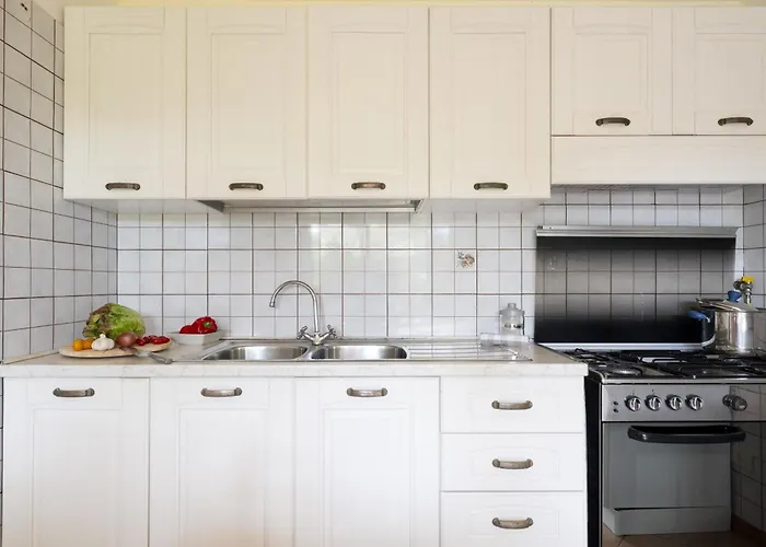 Dependance Via Deffenu A 100 Metri Dalla Nyaraló