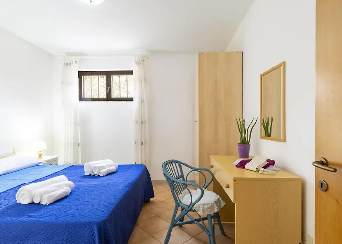 Dependance Via Deffenu A 100 Metri Dalla Nyaraló Àrbatax